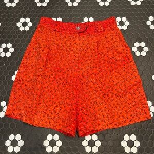1980s Tail Women’s Pleated Front Shorts With Funky Pattern Red With Pockets Sz 8
